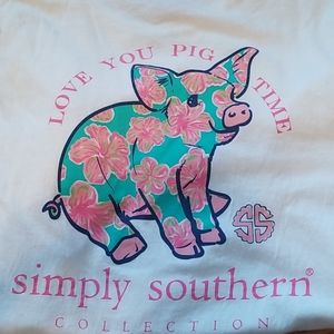 🐖Womens Piggy Simply Southern Top with Sticker🐖